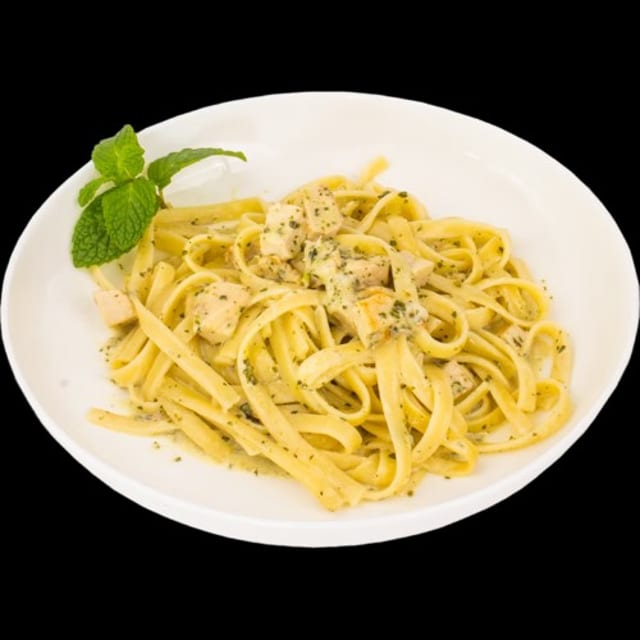Pesto Alfredo.